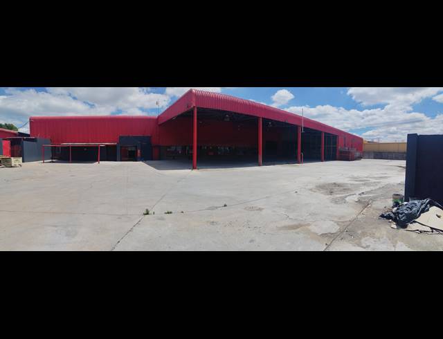 2,100M² WAREHOUSE TO LET IN CITY DEEP